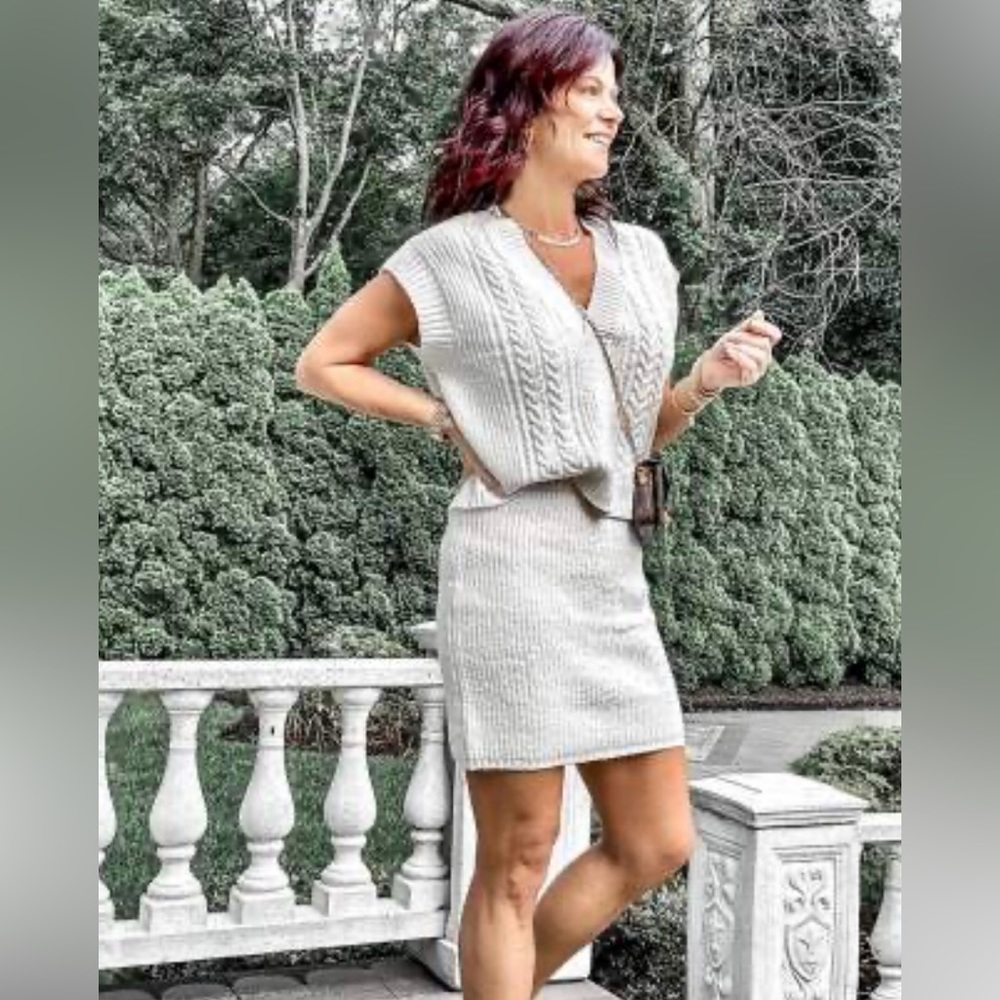 V neck Sweater vest/mini skirt two piece set